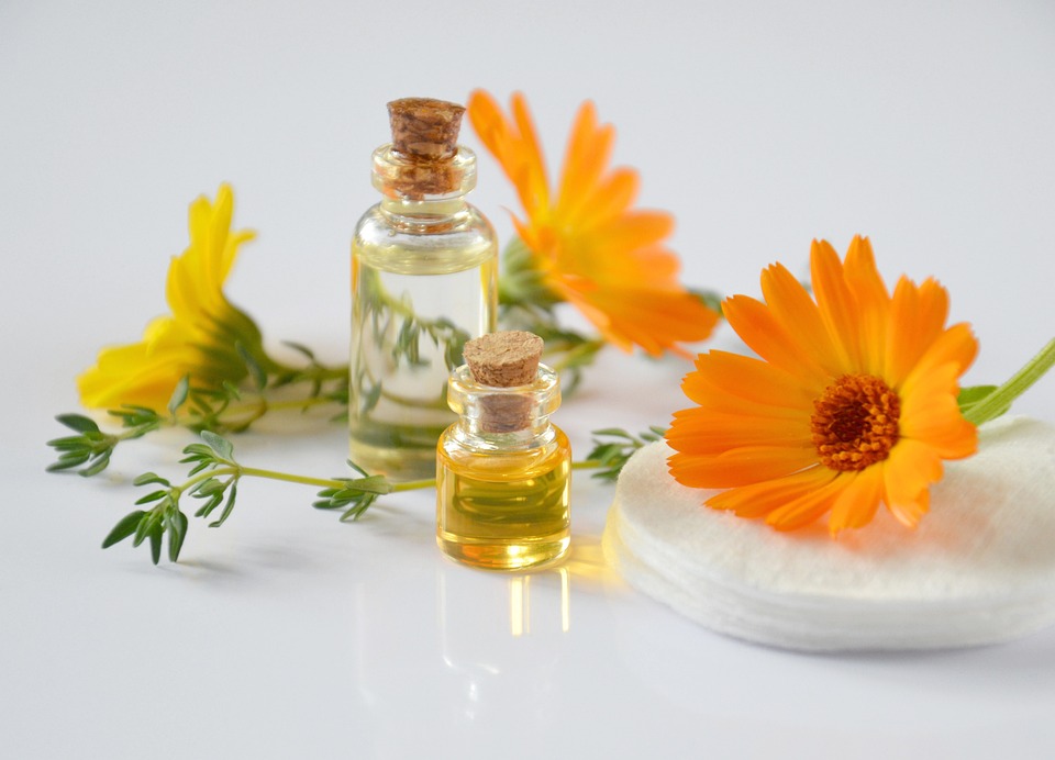 Exploring the Versatility of Essential Oils in Cosmetics